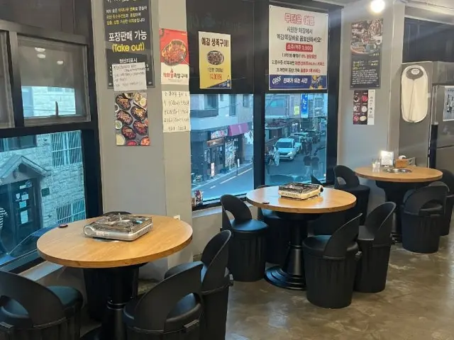 Yegamjjokgalbi Suwonseongdae店 烤肉 3