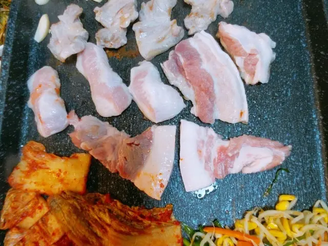 Matdwaejijongjeom 烤肉 2