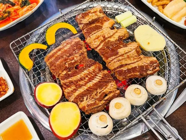 Samdo Chamsutgalbi Old-School Korean BBQ 1