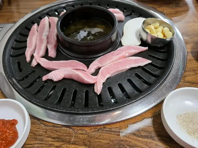 Miseongchamsutjeongyuksikdang Solo-Friendly Korean BBQ 3