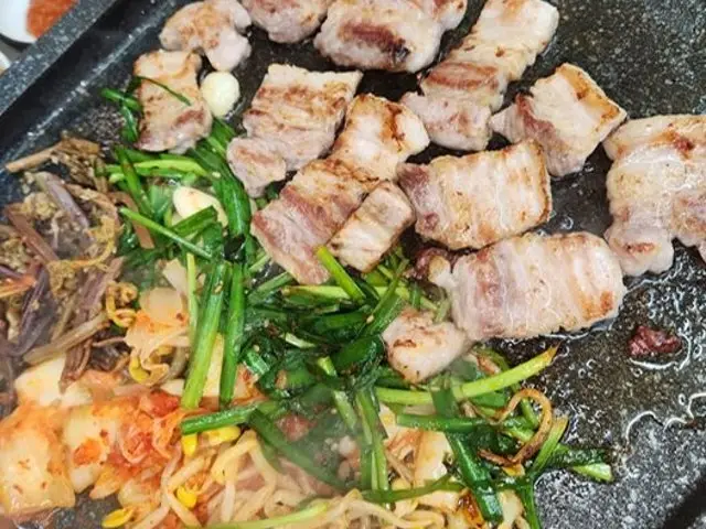 Dwaejiajeossi Cheonandujeongyeok Main Branch Cheap Korean BBQ 1