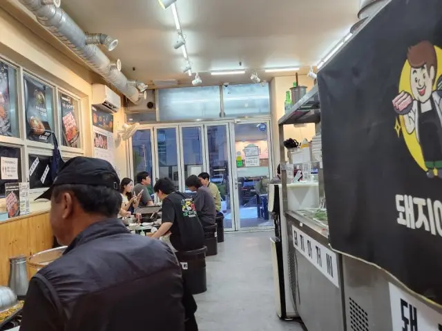 Dwaejiajeossi Cheonandujeongyeok Main Branch Cheap Korean BBQ 3