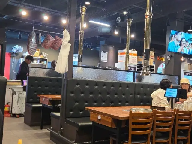 Hanmaeumjeongyuksikdang Suwonomokcheon Branch Korean BBQ with Private Rooms 3