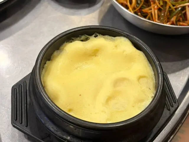 Madangsoekkeopdegiwasogeumgui Choeup Branch Old-School Korean BBQ 3