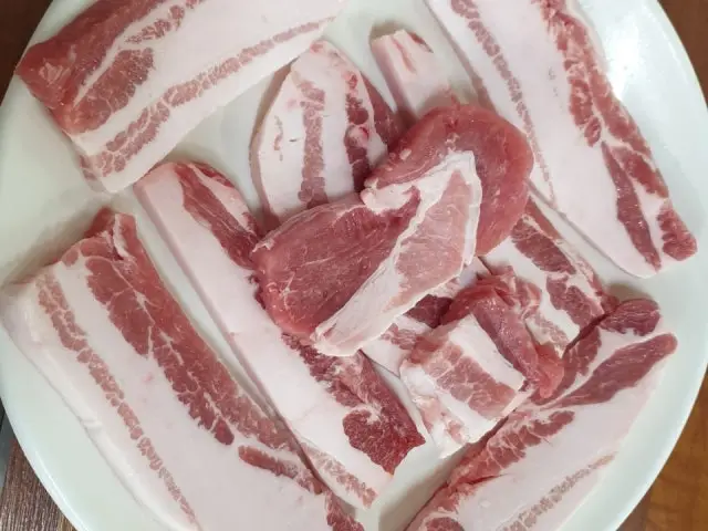 Jinjusaengsutbulgalbi 照片 2