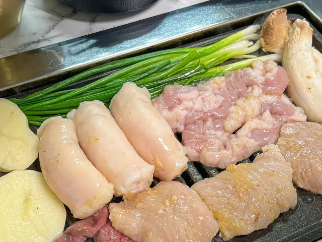 Jeongwonyanggopchang コプチャン(ホルモン焼き) 1