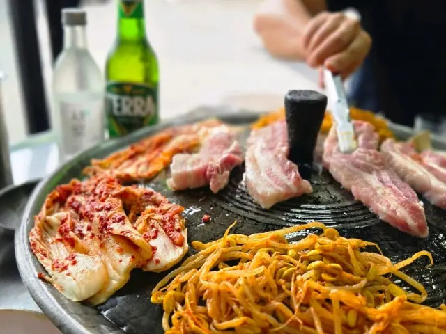 옛날왕솥뚜껑생삼겹살 삼겹살 사진 3