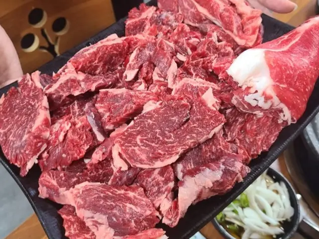 Daeseongsikyuksikdang Galbi (Korean Short Ribs) 1