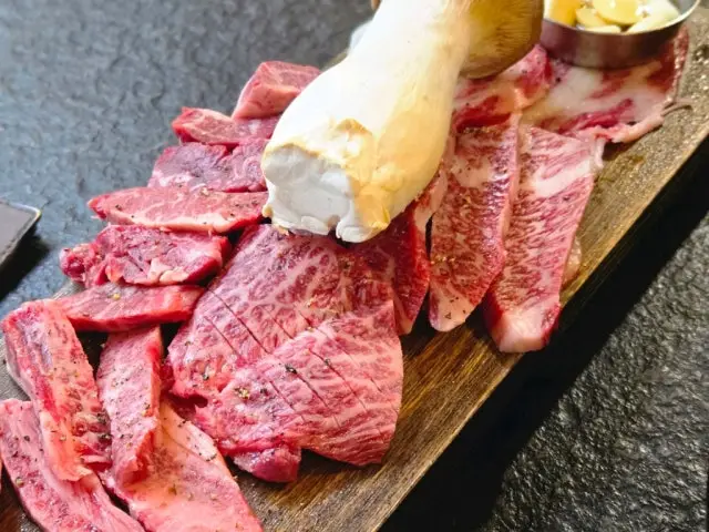 Hwaroinsaeng Wagyu 2