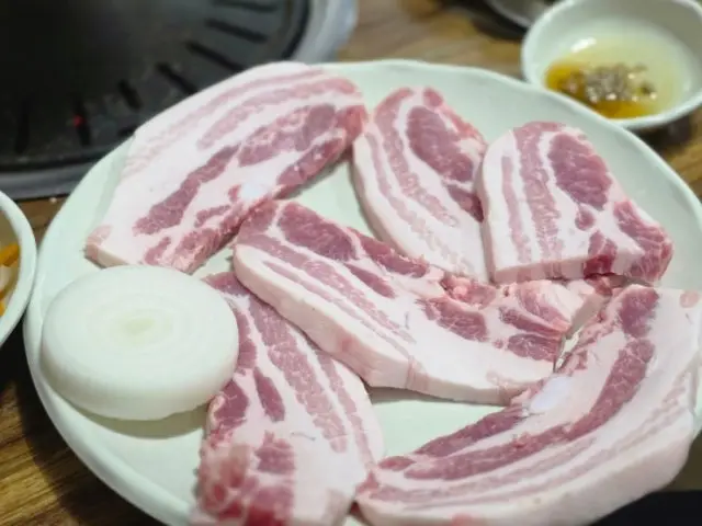 Seongilsutbulgalbi Galbi (Korean Short Ribs) 3