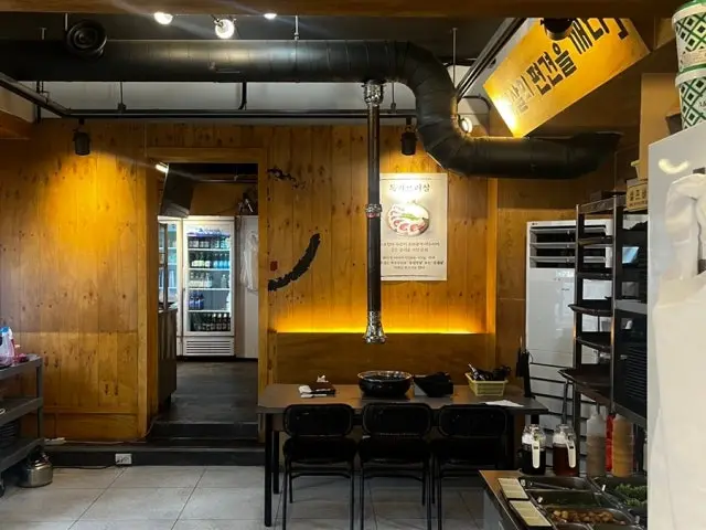 Kkomoksal Geoje Sajik Jikyeong Branch Galbi (Korean Short Ribs) 3