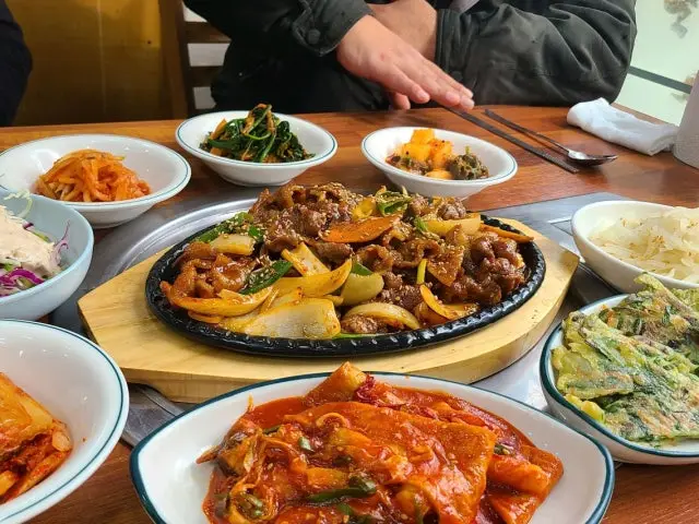 Naegabongalbi Old-School Korean BBQ 3