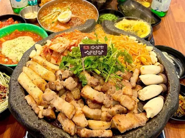 Guwoldong Susanghansamgyeopsal Samgyeopsal (Pork Belly BBQ) 2