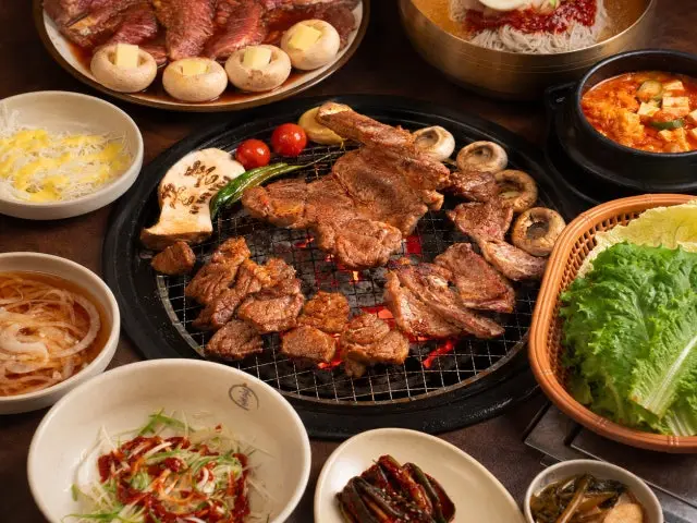 Kkundon Sutbulgalbi Yeongtongyeok Branch Galbi (Korean Short Ribs) 2