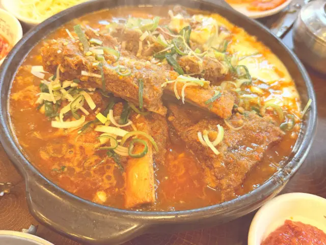 Gojipsengeujipgalbitang Jinhaeyongwon Branch Galbi (Korean Short Ribs) 2