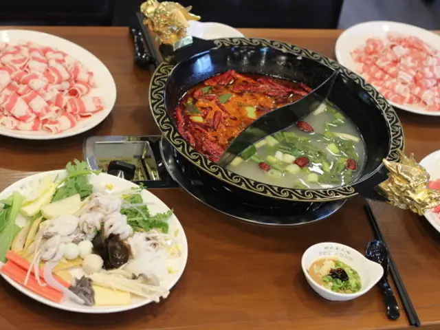 Hanbandoyangkkochi&hwogwomuhanripil 烤羊肉 2
