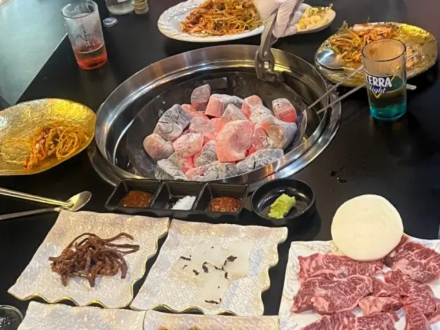 Siwolyuk Gwanggyo Main Branch Black Pork (Heukdwaeji) 2