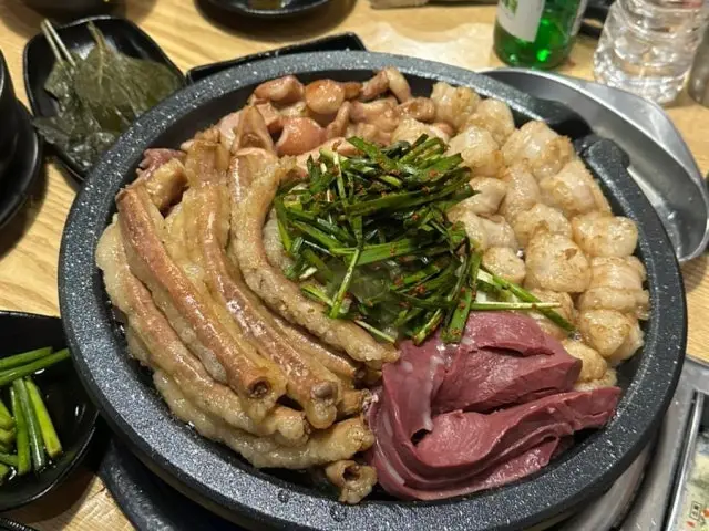 Hunine Sogopchang Daechang (Beef Large Intestine) 2
