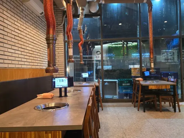 Yeogijejudo Sajik Main Branch Ogyeopsal (Skin-On Pork Belly) 3