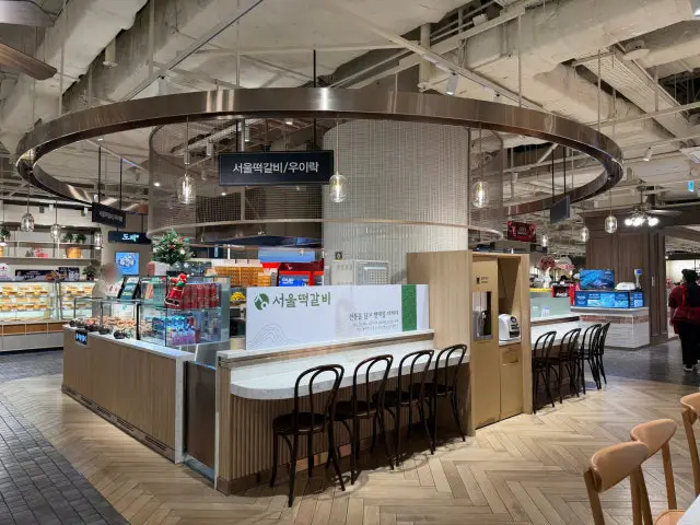 Seoultteokgalbi Uirak Sinsegyebaekhwajeom Taimseukweeo店 照片 3