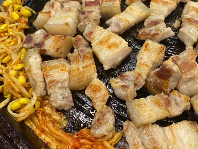 Insaenggogi Naengsam (Frozen Pork Belly) 1