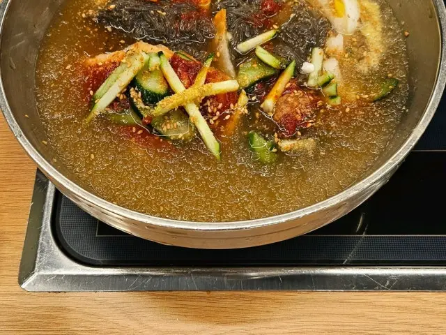 Goraegalbinaengmyeon, Goraemyeonok Old-School Korean BBQ 3