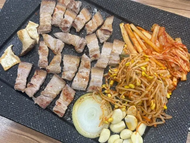 Dwaejigamun 照片 3