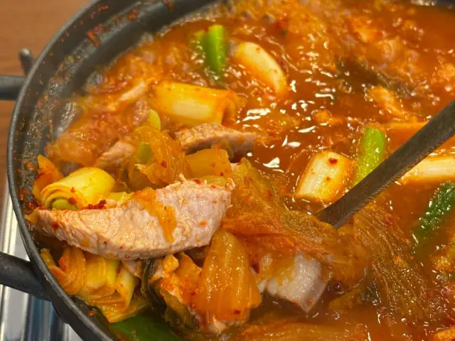 Seongjaneheukdwaejisogeumgui 黑猪肉烤肉 1