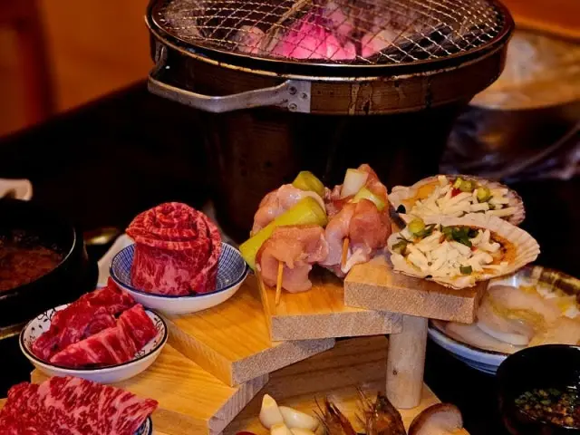 Yakinikusoseol Jamsilsaenae Branch Yukhoe (Korean Beef Tartare) 1