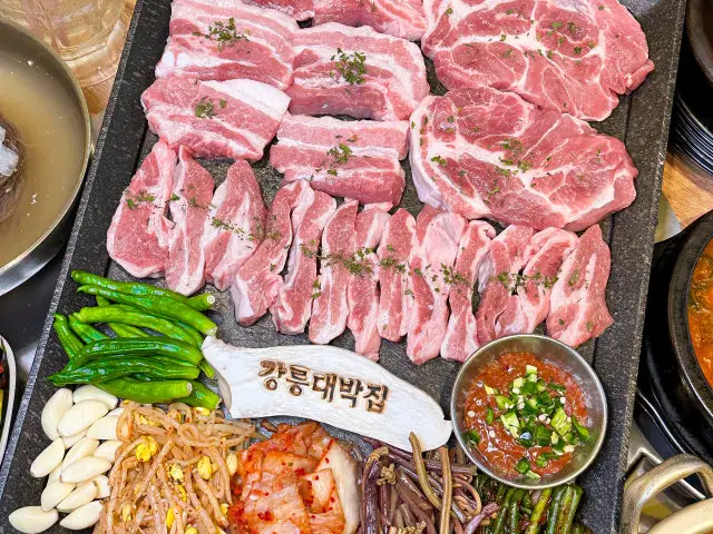 Gangreungdaebakjip Korean BBQ with Private Rooms 2
