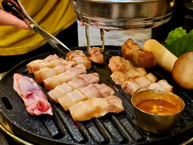 Jinmiogyeopsal 總店 五花肉烤肉 2
