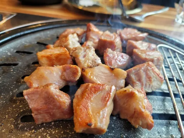 Gogitjipyeongdo Ogyeopsal (Skin-On Pork Belly) 2