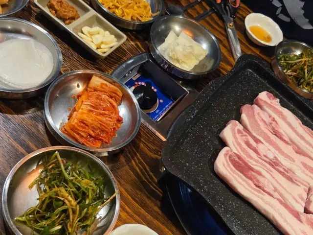 Yeoniranggui Korean Beef BBQ (Hanwoo) 2
