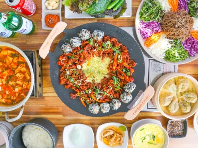 Sinsegyebulgogijeonmunjeom Solo-Friendly Korean BBQ 2