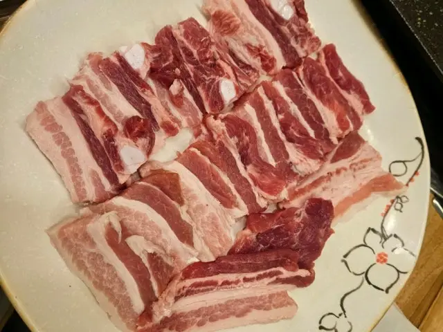Cheonboksamgyeopsal 老字號烤肉 3