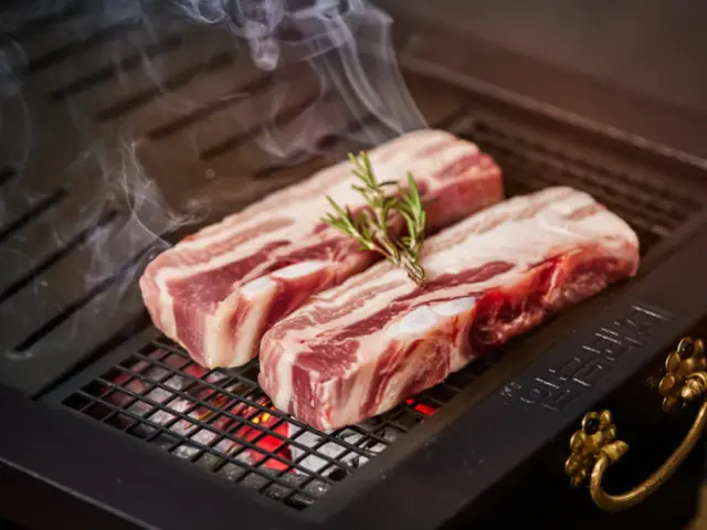 Imgeumdwaeji Jamsil Samgyeopsal (Pork Belly BBQ) 2