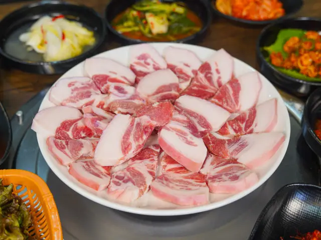 Gobaksadwaejigalbi Korean Beef BBQ (Hanwoo) 2