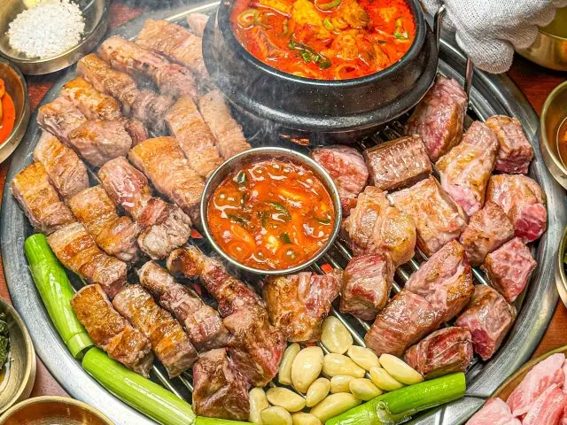 Gogitri88beonji Busansuyeong Branch Samgyeopsal (Pork Belly BBQ) 1