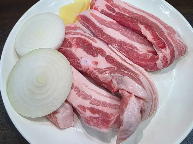 Pujutgansaenggogijeom Beef Sirloin (Deungsim) 2