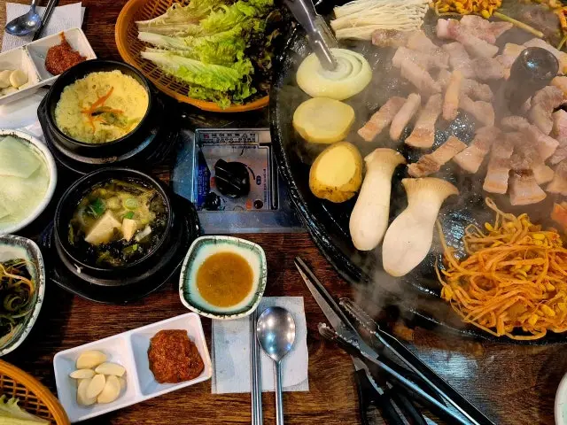 돼지제국 혼밥 사진 3
