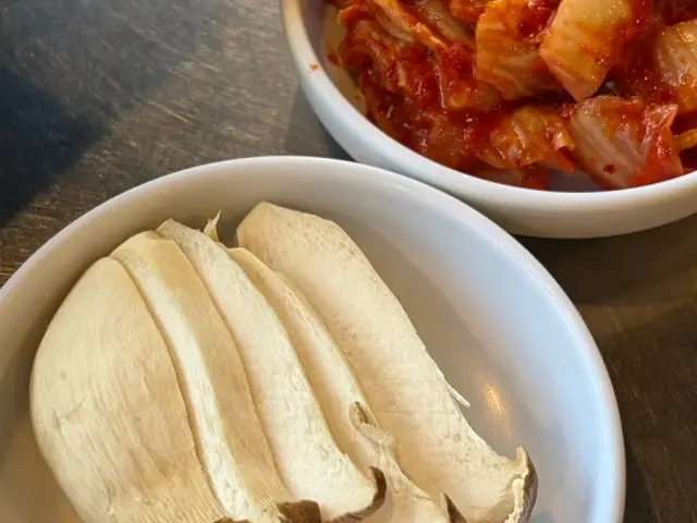 Eiseudonsutdolsaenggogihomaesiljeom Korean BBQ 3
