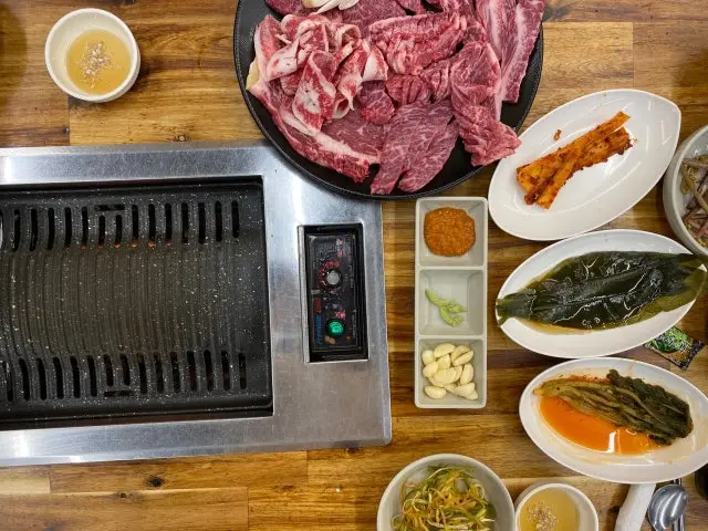 Jinyeongchuksandomaesikyuksikdang Solo-Friendly Korean BBQ 2