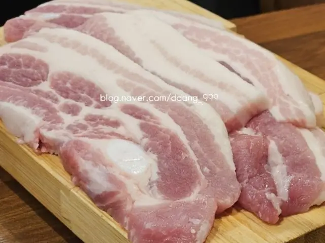 싹쓰리솥뚜껑김치삼겹살 방학점 심야·24시 사진 3