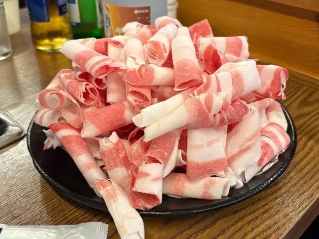 Suyeongdaepae Naengsam (Frozen Pork Belly) 3