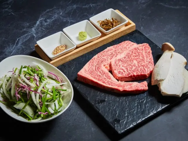 Daegamjumulreok Chadolbagi (Beef Brisket) 1