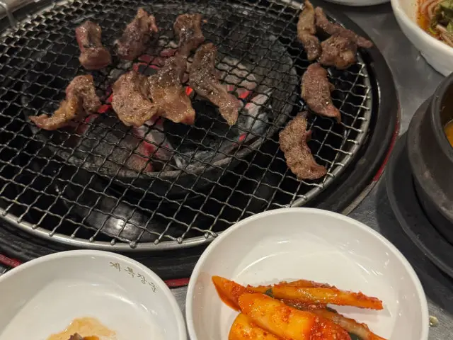 Hwangsowadwaeji 照片 2