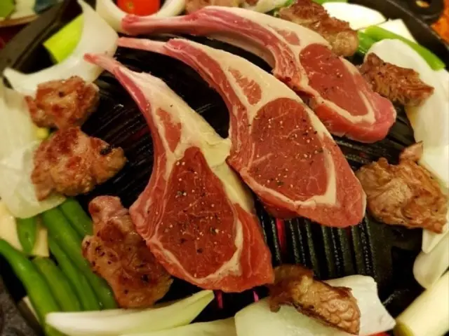 Mairaem Goejeong店 家族向け焼肉 1