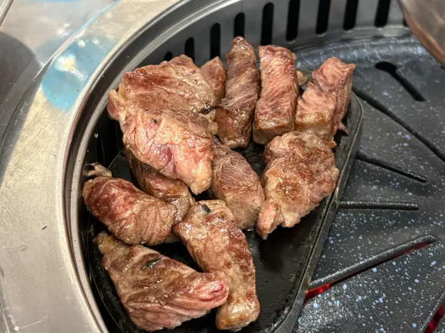 Hongdaejangsogogijip Cheoncheonjikyeong Branch Korean BBQ 3