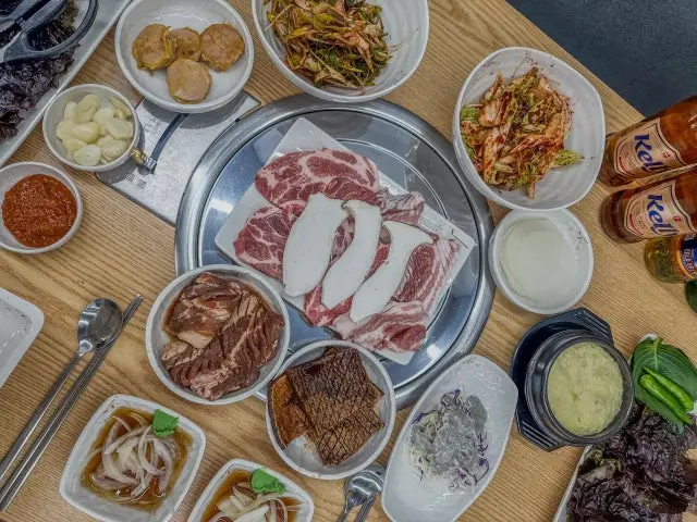 Myeonggasujedwaejigalbimilmyeonjeonmunjeom Galbi (Korean Short Ribs) 1
