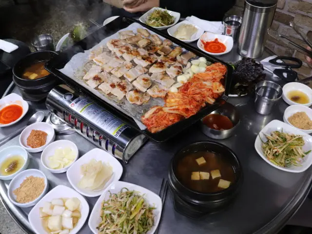 Jeongreung Gimdaepo Yeontangui 烤肉 2